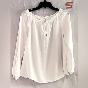 LADIES ALL WHITE TOP